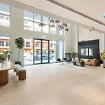 Luxurious & Cosy 1 Bdr, Pool View, 1 Queen Bed